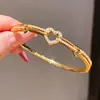 Pulsera cuadrada geométrica de circón estilo francés, sensación de lujo ligero y alta gama, versátil y elegante, joyería fina y de moda para mujer al por mayor