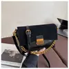 Bolso de mano retro de alta gama para mujer, nuevo bolso de hombro patchwork de gamuza 2026, bolso cuadrado pequeño de hombro cruzado de moda para la ciudad