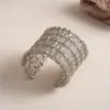 Pulseira aberta de metal multicamadas estilo europeu e americano, pulseira vintage de alta qualidade transfronteiriça, joia de moda única e moderna