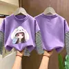 Camiseta de manga comprida para meninas, estilo primavera/outono, nova coleção 2026, peça básica da moda para crianças, algodão puro, blusa falsa de duas peças para meninas pequenas