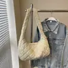 Bolsa de Hombro Individual Acolchada con Diamantes Nueva Otoño 2026 Bolso Cruzado Casual para Mujer Gran Capacidad Moderno Casual Color Sólido Bolso Dumpling
