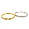 Artículo popular de comercio exterior: Pulsera Retorcida Central de Circonita Cúbica Completa para Mujer, Adecuada para el Trabajo y Citas, Joyería de Estilo Sencillo, Regalo de Aniversario