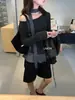 Blusa Feminina Xadrez Patchwork Estilo Coreano Manga Longa Slimming Decote Ombro a Ombro Versátil Chá Verde Limão 2026 Outono (com Fita)