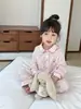 Aimo Beibei Qualidade Infantil Gaze de Bebê Respirável Confortável Fofo Desenho Animado Roupas com Ar Condicionado Roupa de Casa Pijama