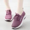 Zapatos Deportivos para Mujer 2025 Primavera y Otoño Nuevos Zapatos para Mamá Zapatos Casuales para Mujer para Caminar Correr Zapatos Tejidos Fly Dropshipping