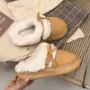 Pantuflas de algodón para mujer para invierno, pantuflas de punta cerrada para usar al aire libre, botas de nieve para el hogar, zapatos de algodón cálidos y afelpados con suela gruesa para mujer, al por mayor