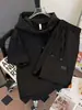 Conjunto de dos piezas de verano ligero, transpirable, con protección solar, con capucha, de manga corta y shorts, para hombre, moderno, sencillo, de color sólido, holgado, casual