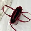 Bolso Satchél Cubo Retro para Mujer 2025 Nuevo Primavera y Verano Gran Capacidad Moderno Ropa de Trabajo Popular Bolso de Hombro Cruzado