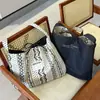 Bolso Cubo de Nicho Versión Coreana para Mujer Verano 2025 Nuevo Bolso de Tela Dopamina Colorido Bolso Cruzado Informal de Mezclilla