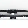 Adequado para Mercedes-Benz BMW defletor de vento suporte pequeno 2135006500 2478304400 7147308194