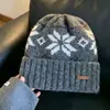 Chapéu de Tricô Jacquard Fair Isle Nicho Outono Inverno 2026 para Mulheres Aquecido Espessado Proteção para as Orelhas Chapéu de Lã Chapéu para o Frio Faz o Rosto Parecer Menor