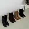 Lujo Ligero Nicho Retro Otoño e Invierno 2025 Nuevas Botas Cortas de Punta Fina con Tacón Grueso para Mujer Comercio Exterior Transfronterizo