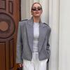 Traje Gris para Mujeres que Viajan al Trabajo Transfronterizo Diseño Otoño e Invierno 2026 Chaqueta de Traje de Lana con Hombros Acolchados Ropa para Mujeres