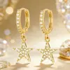 Brincos de zircônia com um toque de luxo leve e de alta qualidade, cobre com incrustação de design colorido vazado, exclusivamente para mulheres, disponíveis para vendas transfronteiriças