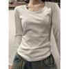 Primavera y Verano Nueva Camiseta de Manga Larga con Cuello Redondo y Hombro Derecho Descubierto para Mujer Algodón Interior Cuello Bajo Tejido Acanalado Ajustada Adelgazante Look Top Camiseta Interior