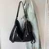 Bolsa Grande Fosca Feminina 2026 Outono Nova Versátil Fashionável Ombro Único Tendência Trabalho Retro Casual Bolsa Tote