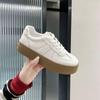 Sapatos Brancos Femininos Camada Superior Couro de Vaca 2025 Novidades Explosivas Sapatos de Treino Alemães Primavera e Outono Versátil Aumentadores de Altura Sapatos de Sola Grossa