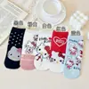 Calcetines de Dibujos Animados para Niñas Primavera y Verano Calcetines Cortos Estilo Anime Japonés Versátiles Lindos Calcetines para Estudiantes Calcetines Femeninos de Media Pantorrilla