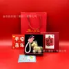 Colgante redondo bañado en oro juego de caja de regalo múltiples patrones disponibles recuerdo para festivales y viajes con coche regalo para actividades llavero colgante