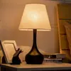 Lámpara de Mesa Dormitorio Lámpara de Mesita de Noche Nórdico Americano Sala de Estar Moderna Simple Estilo Europeo Hogar Cálido Creativa Control Remoto Mesa de Noche
