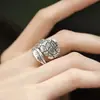 Anillo de Bola de Cuerda Elástica de Cera de Abeja Cuadrado Redondo de Plata S925 para Mujer 2024 Nuevo Estilo Caliente Anillo Elegante de Nicho Retro