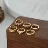 2026 Novo Modelo Conjunto de Uma Cartela com Três Pares de Brincos para Mulheres, Não Precisa Tirar ao Dormir, Argolas Geométricas, Presilhas Simples para Estudantes