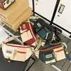 Mochila Ins de Marca Tendência Feminina Casual Estilo Japonês Bolsa Transversal Versátil Cor Contrastante Bolsa de Peito para Casal Bolsa de Ombro para Comutador Viagem Masculina