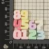 Letras de color sólido letras ~ nuevo lindo dibujos animados crema pegamento funda para teléfono accesorios de resina horquilla joyería diy hecha a mano