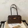 Bolso de hombro transfronterizo para mujer, bolso de mano casual con nuevo diseño de nicho, elegante bolso de gran capacidad estilo coreano para mujer