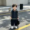 Conjunto Nuevo Estilo para Niños Bebés con Chaleco de Mezclilla con Sudadera Tres Piezas 1-3-5 Años Primavera Otoño Elegante