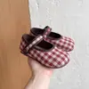 Zapatos Mary Jane Retro de Moda para Niñas 2026 Otoño Nuevos Zapatos Casuales a Cuadros para Niños con Suela Suave y Velcro