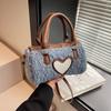 Este ano, o popular inverno 2024 novo estilo all-match Mao Mao pequena bolsa feminina bolsa mensageiro portátil de alta qualidade casual