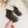 Botas de moda para niños, colección otoño e invierno: botines cómodos, de suela blanda, para niños, botines estilo Martin para niños pequeños, botines de algodón elegantes y retro para niñas