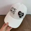 Gorra de Béisbol para Mujer, Estilo Coreano Retro con Visera de Pato y Bordado de Parche de Corazón, Letras Manuscritas, Marca de Moda, Sombrero Casual Versátil para Parejas