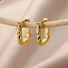 Pendientes de Oro de 18K Elegantes Transfronterizos Lujo Accesible Europeos y Americanos de Gama Alta Versátiles Simples para Piercing de Oreja para Mujeres Fabricante Mayorista