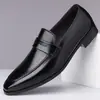 Mocasines de hombre sin cordones transfronterizos, mocasines de moda sin cordones, zapatos de cuero formales de negocios, zapatos versátiles para hombre de talla grande