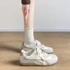 Zapatillas de entrenamiento blancas alemanas súper atractivas y versátiles para mujer 2026 nuevo otoño zapatillas deportivas casuales zapatillas de skate para estudiantes de fondo plano zapatillas Forrest Gump