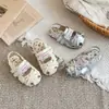 Sandalias de Encaje Estilo Ballet para Niña Hada 2026 Verano Nueva Moda Antideslizantes con Lazo Zapatos de Princesa Modernos