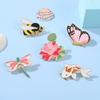 Hermosa flor de mariposa carpa Loto abeja insignia de metal broche ramillete joyería pequeña hebilla de seda para toalla pin para cuello de uniforme