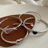 Pulsera Pesada de Corazón Negro de Plata S925 Versión Coreana para Mujer, Brazalete Abierto Vintage con Lazo de Moda, Joyería Creativa para la Mano