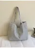 Bolsa de Ombro Minimalista Cinza com Listras Finas Estilo Coreano e Vibe Artística para Meninas, Perfeita para Compras e Passeios, Bolsa Tote Estilo Relax