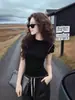 Camiseta negra de manga corta para mujer, nuevo estilo popular de verano 2026, única y súper bonita, corte ajustado, bloques de color, top elegante