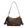 Bolsa de ombro de moda transfronteiriça com um design vintage de luxo leve de alta qualidade, bolsa tote de grande capacidade, bolsa para o dia a dia, bolsa transversal para mulheres