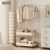 Perchero de Pie para Dormitorio, Móvil con Ruedas, Moderno Estante para Pantalones para el Hogar de Interior, Cesta de Almacenamiento Simple, Perchero para Abrigos y Sombreros