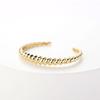 Nova Moda Europeia e Americana Pulseira Exagerada Banhada a Ouro 18K Abertura Ajustável Simples Torcida Pulseira de Latão