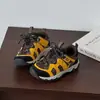 Zapatos Deportivos para Niños Feos 2026 Otoño Nuevo Estilo Unisex Zapatos Casuales para Correr para Niños Modernos Antideslizantes Zapatos de Papá