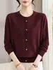 Suéter de outono para mulheres de meia-idade e idosas, dos 60 e 70 anos, suéter de mãe, suéter de avó, peça de outer wear para primavera e outono, cardigã