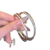 ¡Inolvidable! Pendientes de Aro Grandes Exagerados Estilo Europeo y Americano para Mujer, Nuevos Únicos 2026 Diseño de Nicho Ins Aros para Oreja