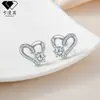 Brincos de Prata Esterlina S925 Banhados a Ouro Real em Formato de Coração com Pino S925 para Mulheres, Novo Design Transfronteiriço com Cravação de Zircônia, Brincos de Design Único