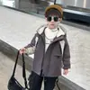 Chaqueta de Otoño e Invierno para Niños 2026 Nuevo Estilo Chaqueta Exterior con Capucha Cortavientos para Niños Top Espeso de Otoño e Invierno para Niño Pequeño